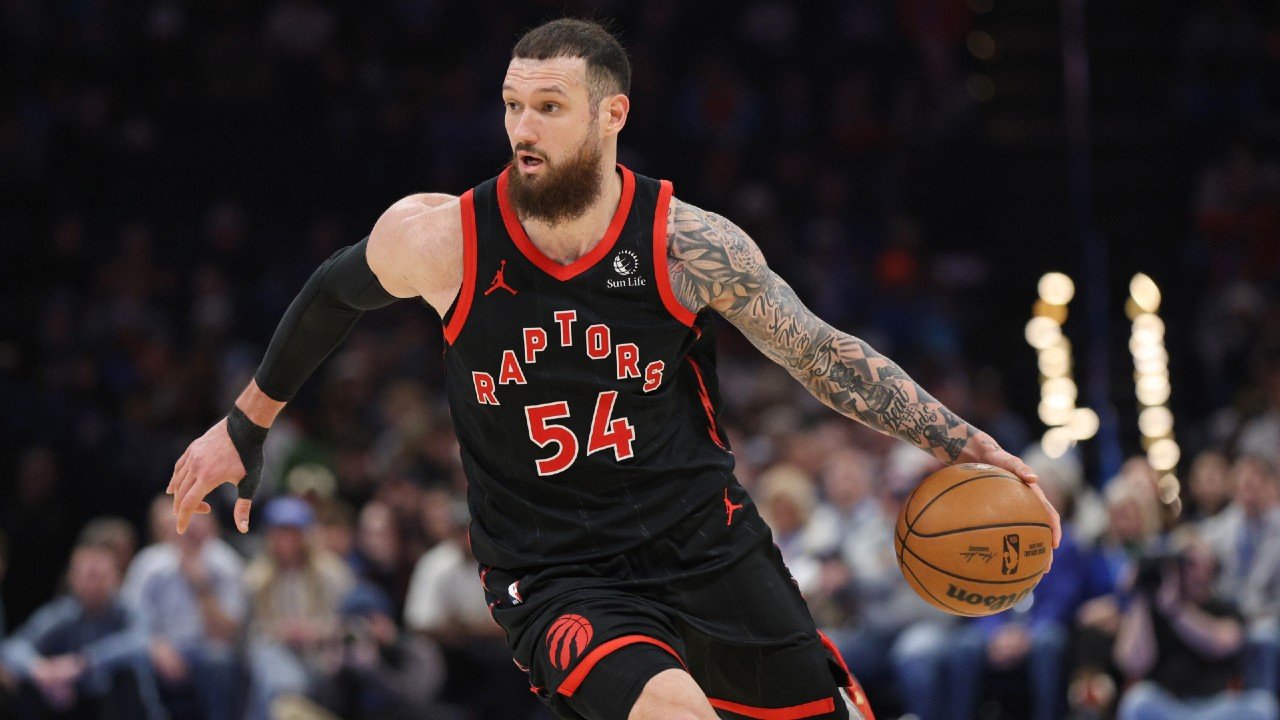 मामुकेलाश्विली संशयास्पद आहे कारण रॅप्टर्स बुल्स विरुद्ध ब्रेकमधून परत येत आहेत