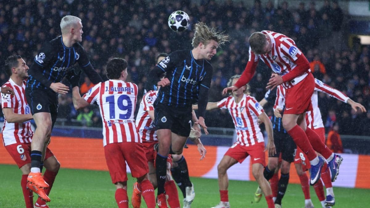 चॅम्पियन्स लीग नॉकआऊट सामना: सहा गोलांच्या थ्रिलरमध्ये ब्रुगसह ऍटलेटी अनिर्णित, ऑलिंपियाकोस विरुद्ध सेच लीव्हरकुसेनचे नेतृत्व | फुटबॉल बातम्या