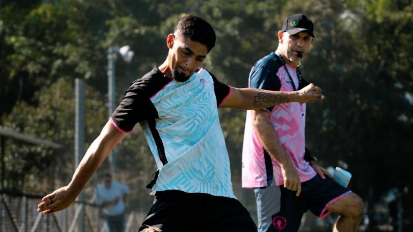 लुईस मारिनने आपली दृष्टी बदलली आहे आणि तो दुसऱ्या देशात प्रशिक्षक म्हणून नवजागरणाचा आनंद घेत आहे