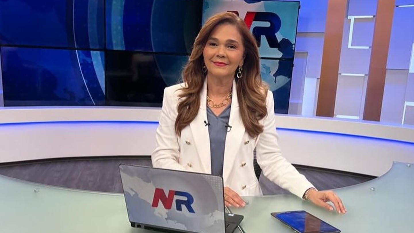 Repretail मधील Xenane Villanueva आश्चर्यचकित करते आणि यापूर्वी क्वचितच पाहिले आहे