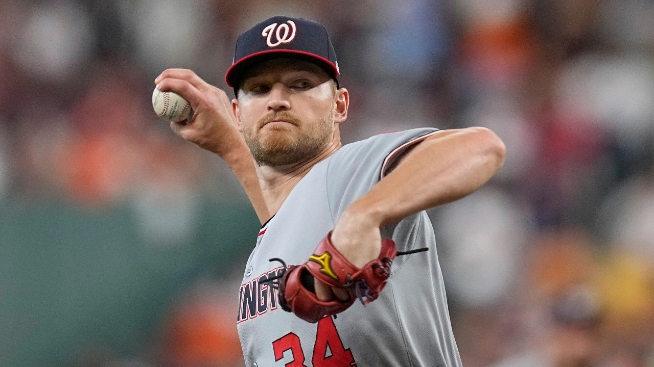 पहिल्या दोन WBC सामन्यांमध्ये कॅनडाने स्टार्टर्स सेट केले