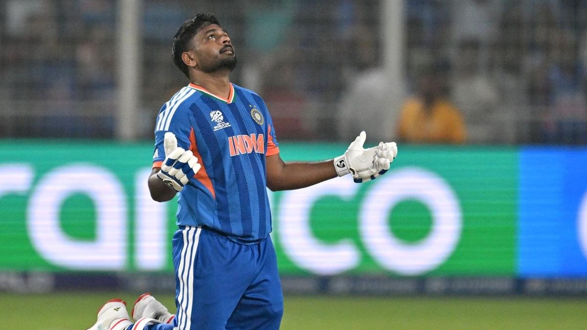 T20 विश्वचषक 2026: सॅमसनने वेस्ट इंडिजवर पाच गडी राखून विजय मिळवून भारताला उपांत्य फेरीत नेले.