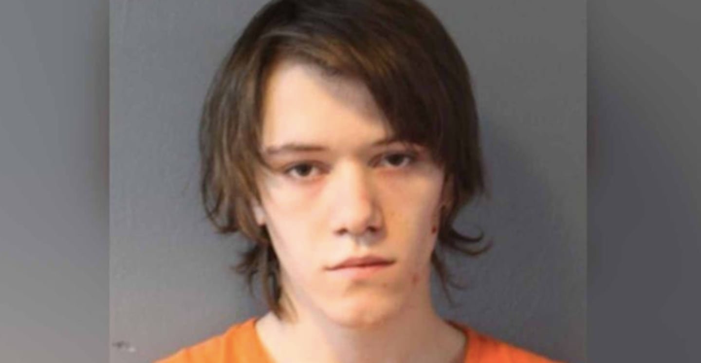 व्हिडिओ गेमवरून झालेल्या वादातून तरुणाने आपल्या भावावर वार केल्याचा आरोप आहे