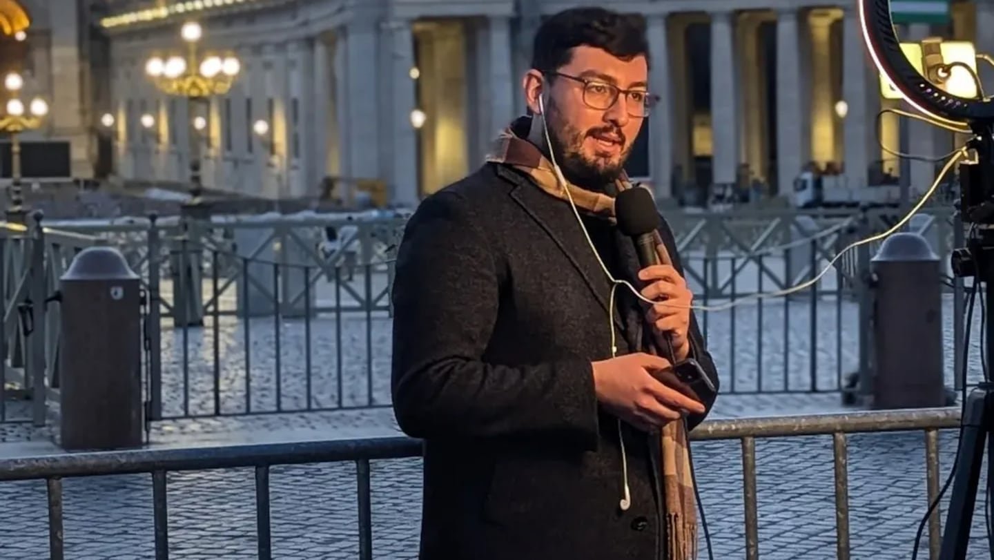 व्हॅटिकनचा टेलिनोटिसियस बातमीदार अतिशय कठीण क्षणातून जातो