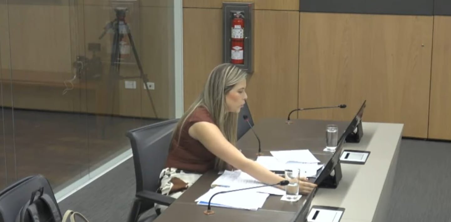 AyA ने उपव्यवस्थापक मारिया जोस कॅस्टिलोला काढून टाकले आहे