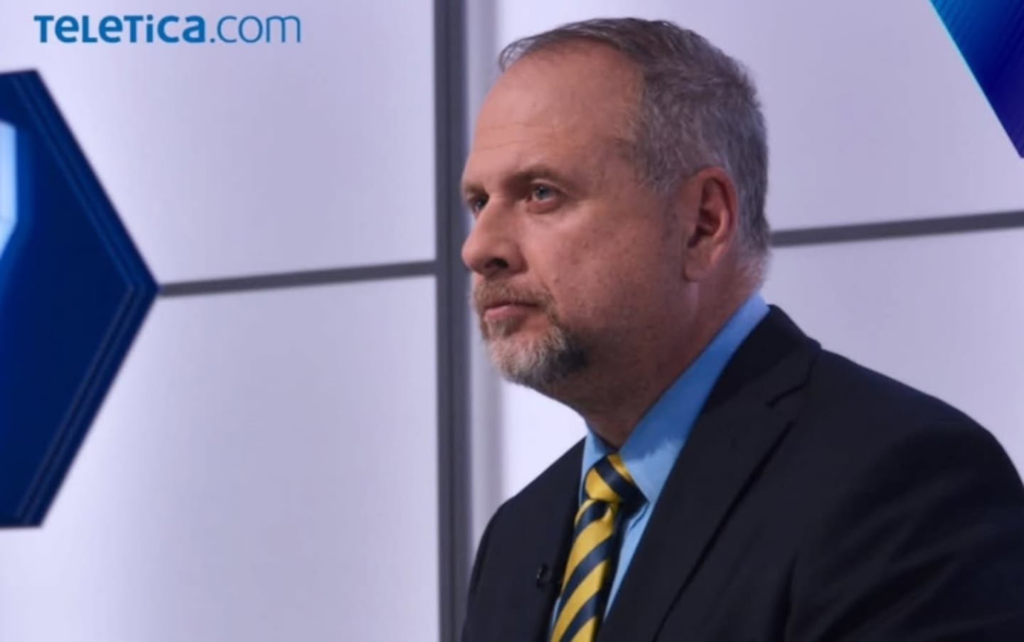 कोस्टा रिका विद्यापीठाने रॉडॉल्फो गोन्झालेझ यांची टेलेनोटीसियाचे संचालक म्हणून नियुक्ती करण्यास प्रतिसाद दिला आहे