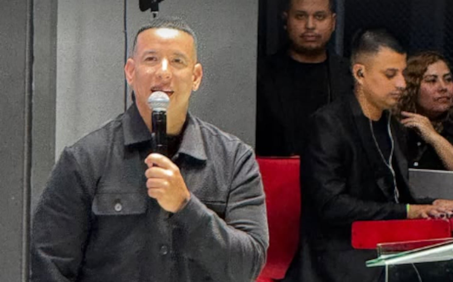 डॅडी यँकीची अनपेक्षित आणि हलणारी साक्ष ज्याने सॅन जोसमधील चर्चला हादरवून सोडले