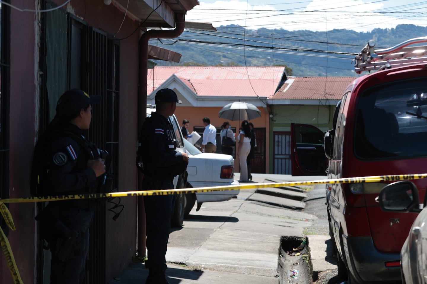 ते पासो अँकोमधील तिहेरी हत्याकांडातील बळींची ओळख पटवतात आणि यामुळे सॅन जोसच्या दक्षिणेला हिंसाचार होऊ शकतो.