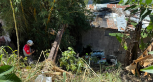 पासो अंको येथे वाहन नदीत बुडले: एक महिला मृत आणि एक वृद्ध प्रौढ गंभीर स्थितीत