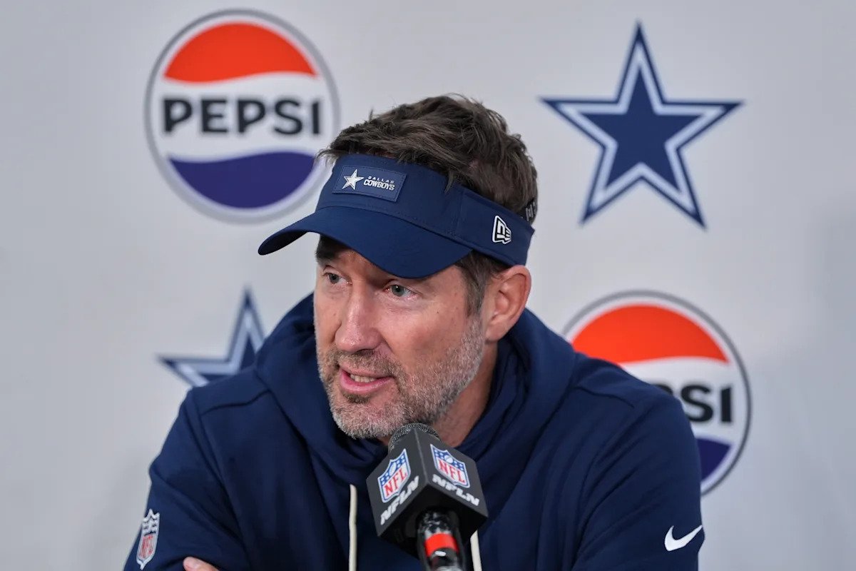 ESPN ने NFLPA पोलमध्ये NFL खेळाडूंनी त्यांच्या मुख्य प्रशिक्षकांची श्रेणी कशी दिली याचा अहवाल दिला