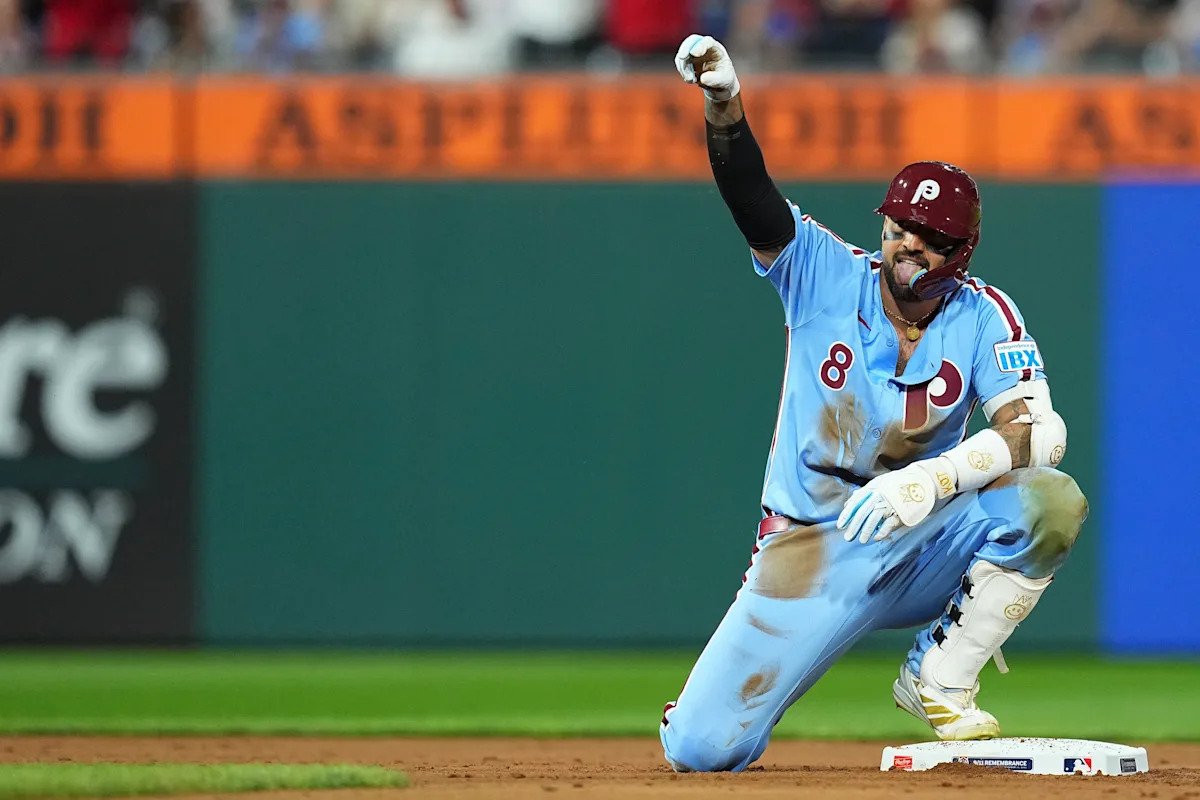 फिलीसने सोडल्यानंतर निक कॅस्टेलानोस पॅड्रेससह स्वाक्षरी करत आहे