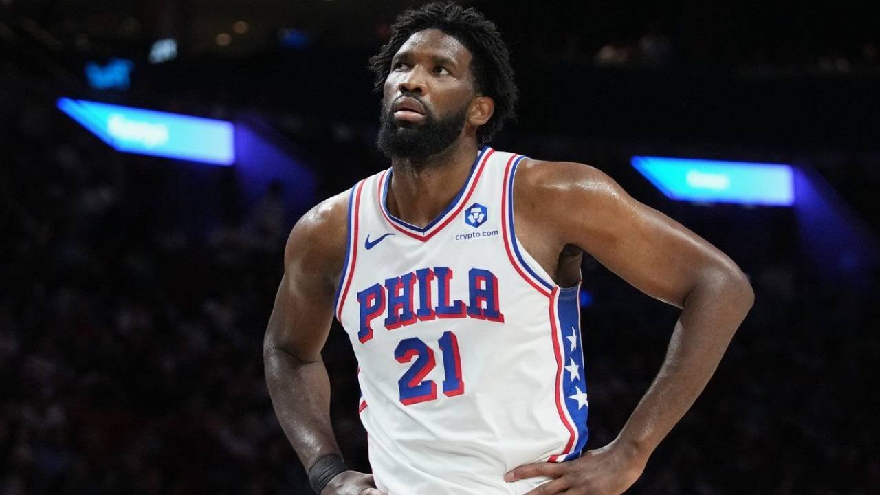 76ers चा जोएल एम्बीड निक्स विरुद्ध गेम 3 साठी परतला