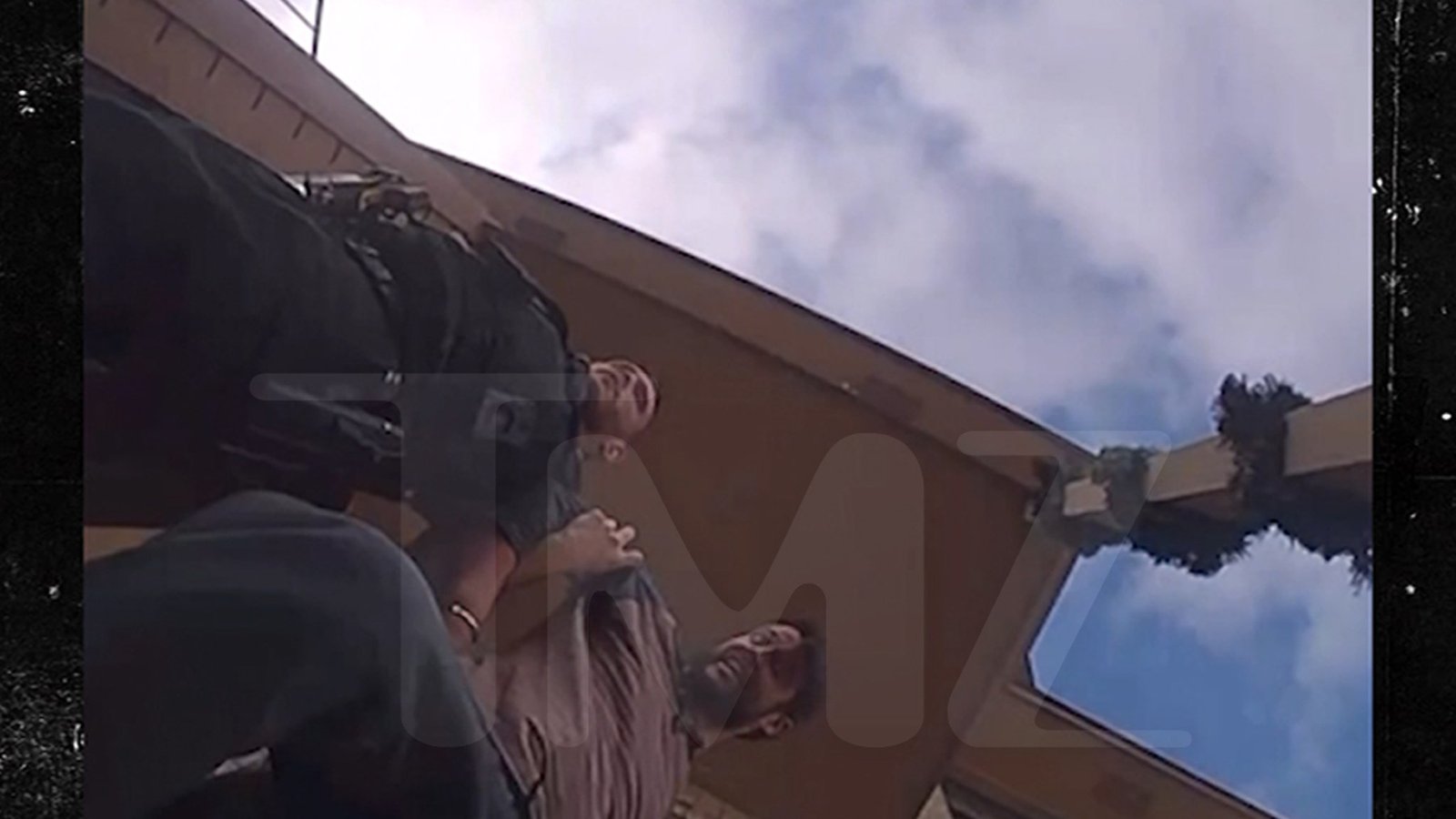 माजी डिस्ने स्टार मॅट प्रोकोपची संघर्षमय अटक व्हिडिओवर पकडली गेली