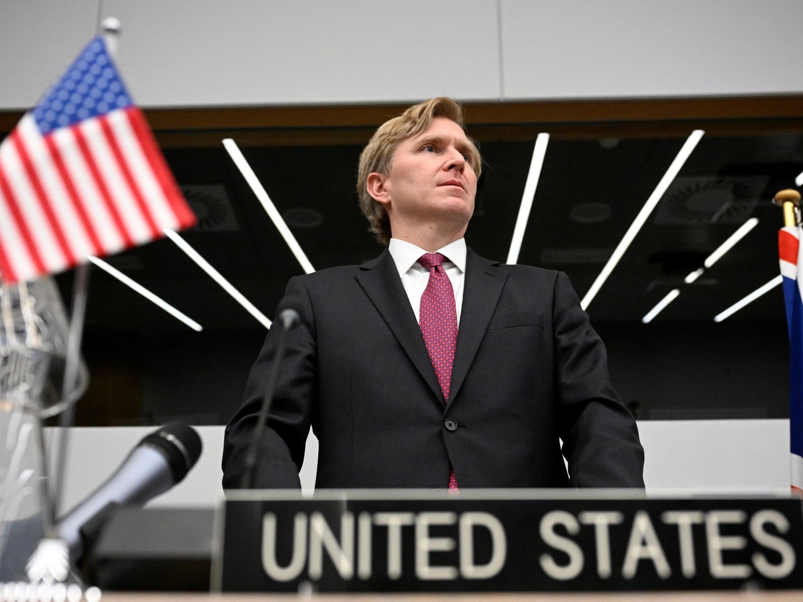 अमेरिकेने युरोपला नाटोमध्ये संरक्षणाचे नेतृत्व करण्याचे आवाहन केले | नाटो बातम्या