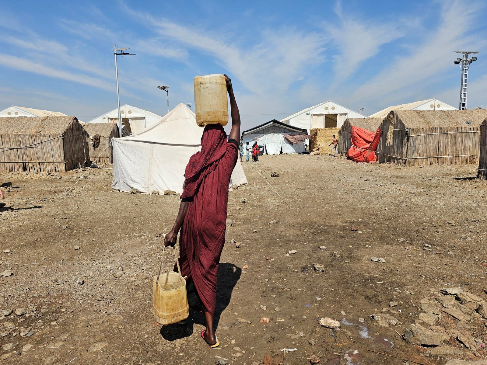 सुदान क्लॅशच्या बातमीत व्यस्त बाजारपेठेत ड्रोन हल्ल्यात किमान 28 लोक ठार झाले