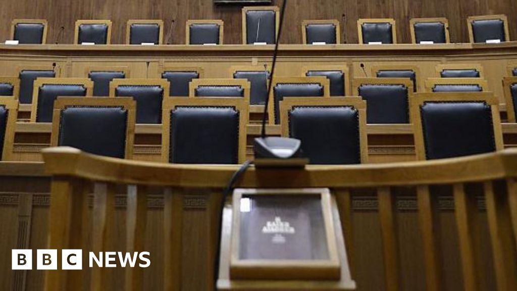 ग्रीसला हादरवून टाकणाऱ्या स्पायवेअर प्रकरणी चार जणांना दोषी ठरवण्यात आले आहे