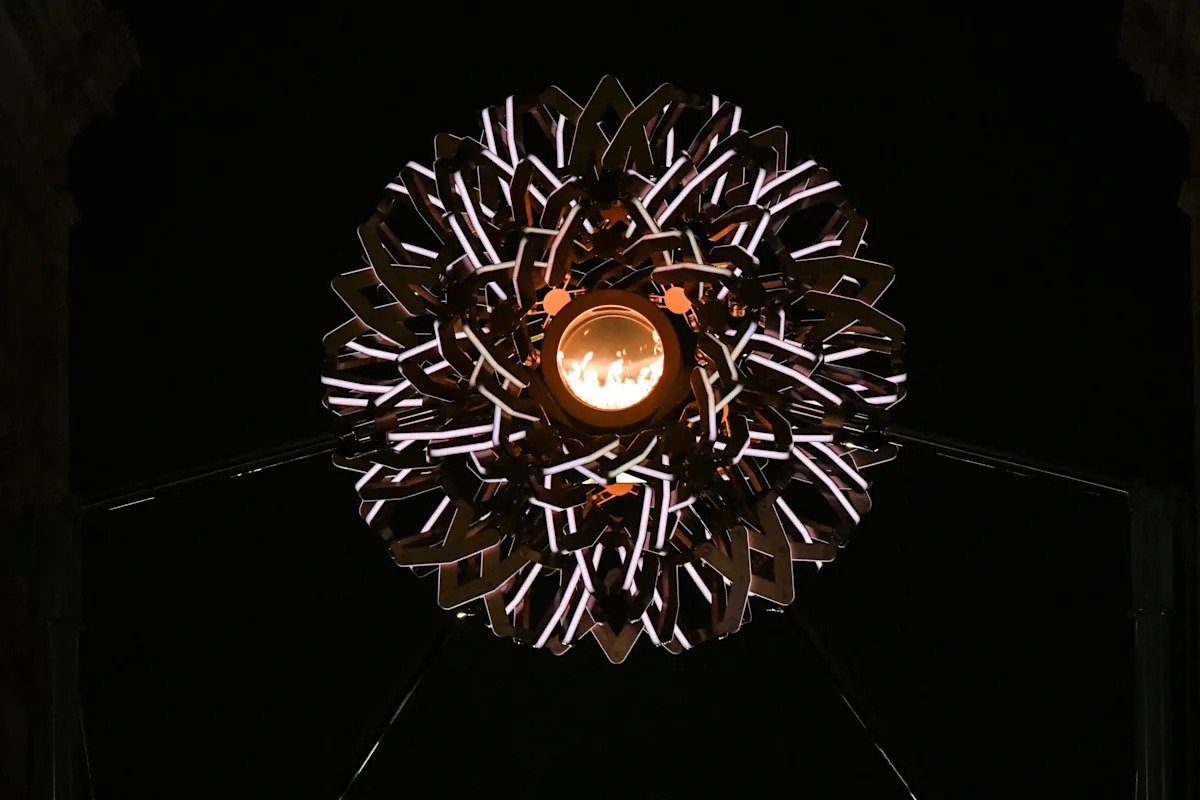 हिवाळी ऑलिंपिक 2026 दिवस 16 रीकॅप: यूएसए हॉकीने कॅनडाला सुवर्णपदक मिळवून दिले, आयलीन गुने पुन्हा विजय मिळवला, मिलान कॉर्टिनाची ज्योत विझली