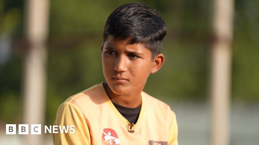 फुटबॉल मुलींना जबरदस्तीच्या विवाहाविरुद्ध लढायला कशी मदत करत आहे