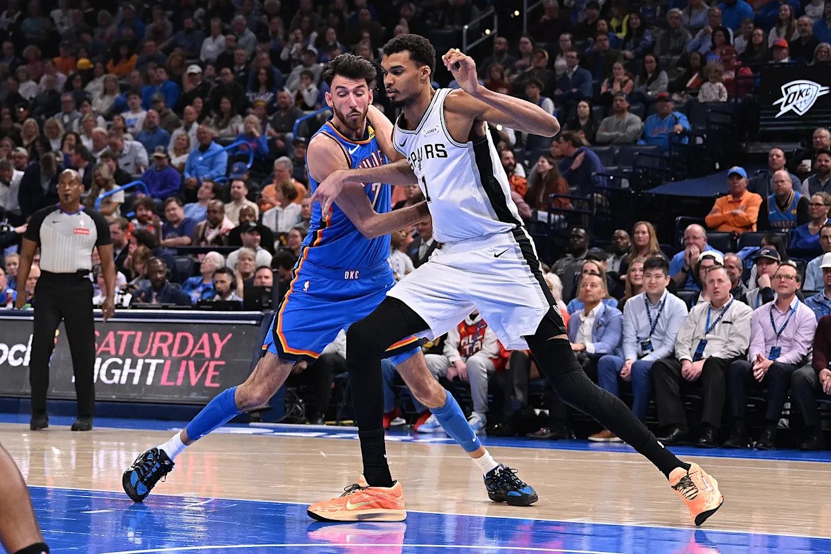 स्प्रिंटपासून प्लेऑफपर्यंतच्या पाश्चात्य स्पर्धकांना मोठा प्रश्न भेडसावतो: कोणत्या संघांमध्ये घातक त्रुटी आहेत?