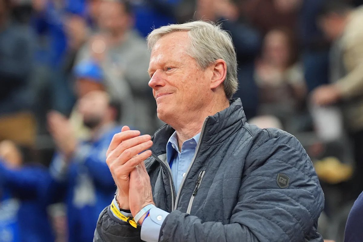 चार्ली बेकरने भविष्यात एनसीएए स्पर्धेचा विस्तार करण्याच्या योजनेला पुन्हा पाठिंबा दिला, टाइमलाइनवर नॉन-कमिटेड