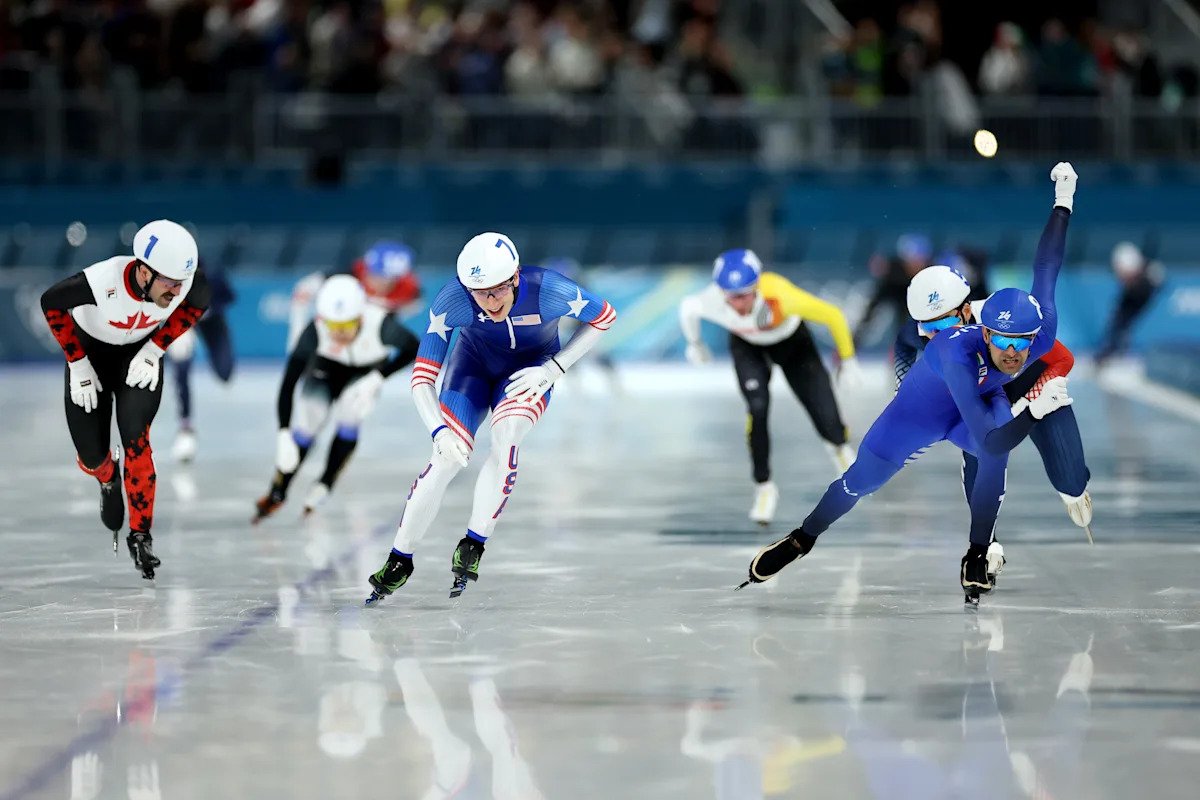 हिवाळी ऑलिंपिक 2026: जॉर्डन स्टोल्झ गोंधळलेल्या वस्तुमानाच्या सुरुवातीमध्ये पोडियम थोडक्यात चुकला