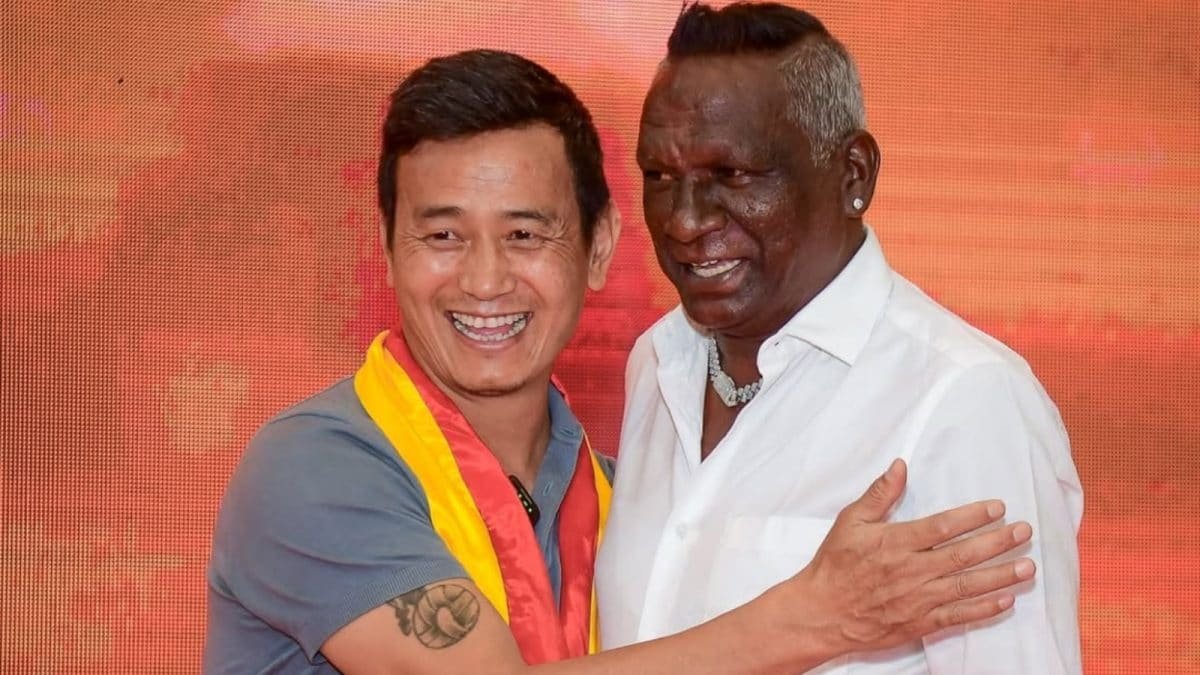 bhaichung-Bhutia-IM-Vijayan-2025-12-55794085d566ced7617a32dc935c3d88-16x9.jpg
