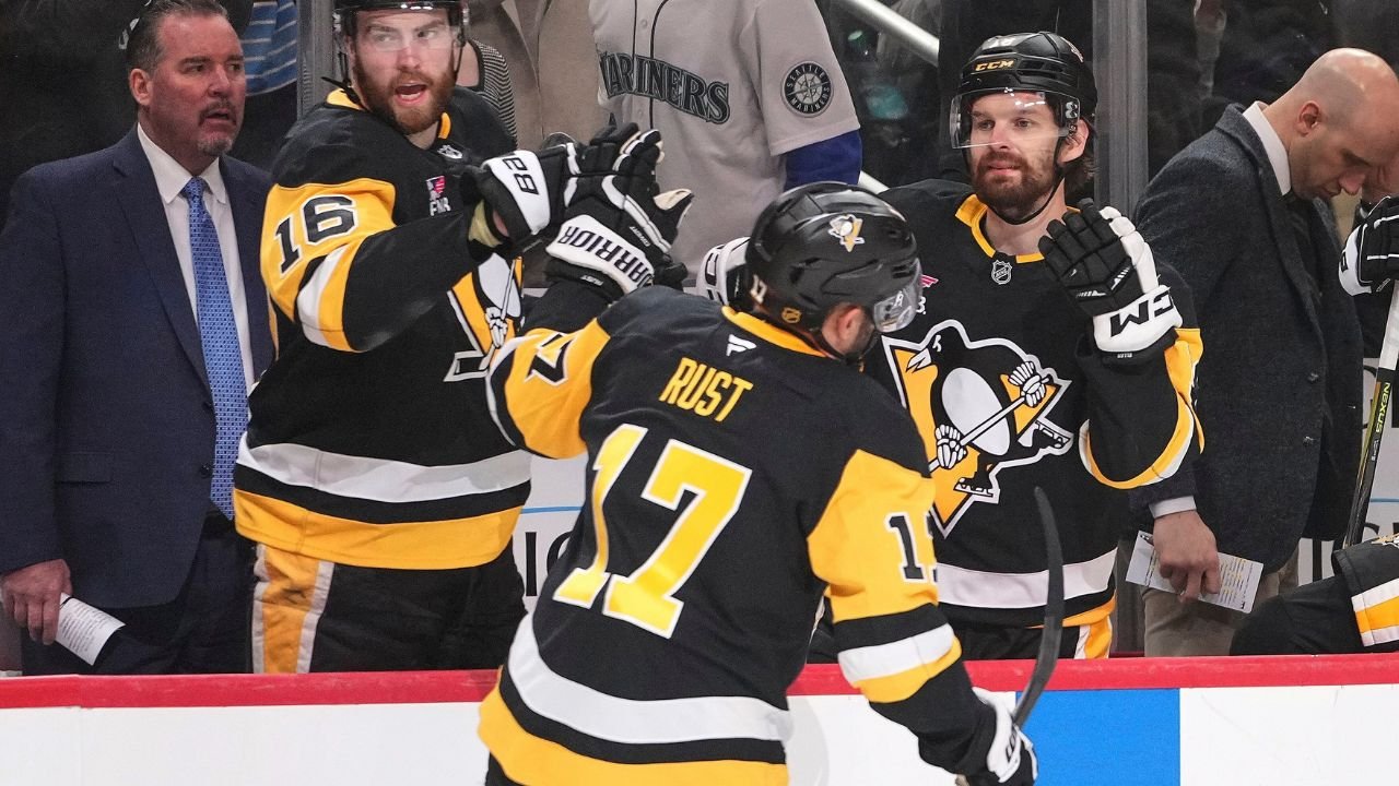 रस्ट, किंडल पेंग्विनला गोल्डन नाइट्सवर उतरण्यास मदत करते