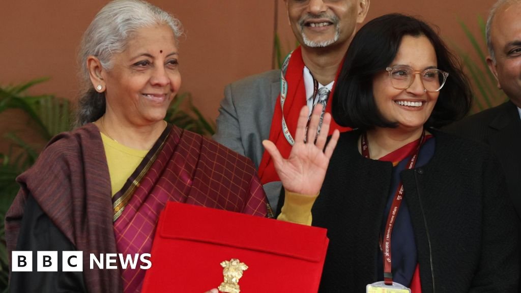 दुर्मिळ पृथ्वी आणि डेटा केंद्रे: जागतिक तणाव वाढल्याने भारत स्थानिक उद्योगांवर दबाव आणतो