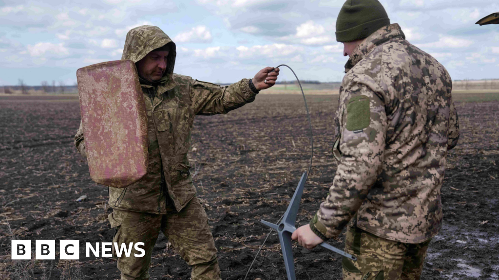 कस्तुरीने रशियन सैन्यासाठी स्टारलिंक प्रवेश कमी केला – युक्रेनला आघाडीवर एक धार दिली