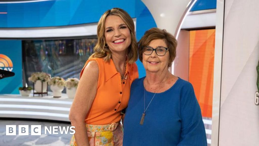 तपासाच्या तिसऱ्या आठवड्यात नॅन्सी गुथरीच्या कुटुंबाला संभाव्य संशयित म्हणून साफ करण्यात आले आहे