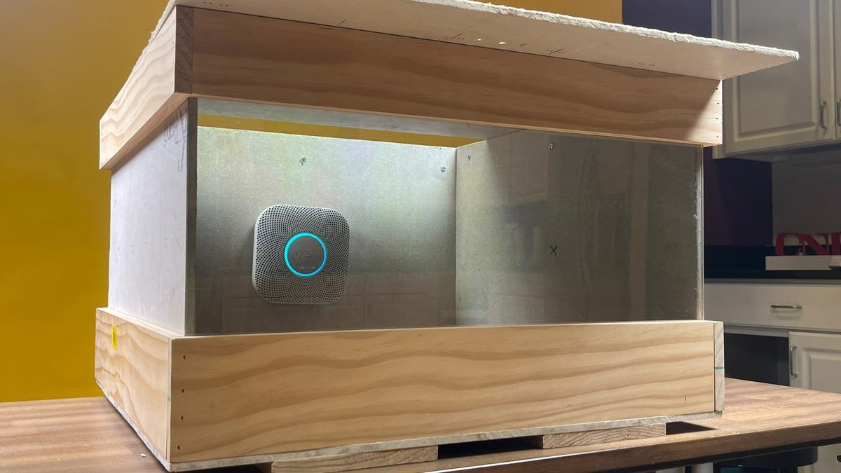 2026 चे सर्वोत्कृष्ट स्मोक डिटेक्टर, अभियंत्यांनी चाचणी केलेले आणि मंजूर केलेले