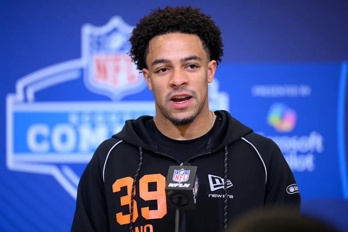 2026 NFL कंबाईनमध्ये प्रत्येक पोझिशन ग्रुपद्वारे सर्वोत्तम 40-यार्ड डॅश वेळा