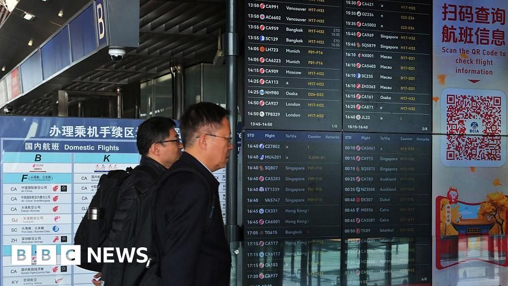 चीनने यूके आणि कॅनडातील नागरिकांसाठी व्हिसामुक्त प्रवासाची खात्री केली आहे