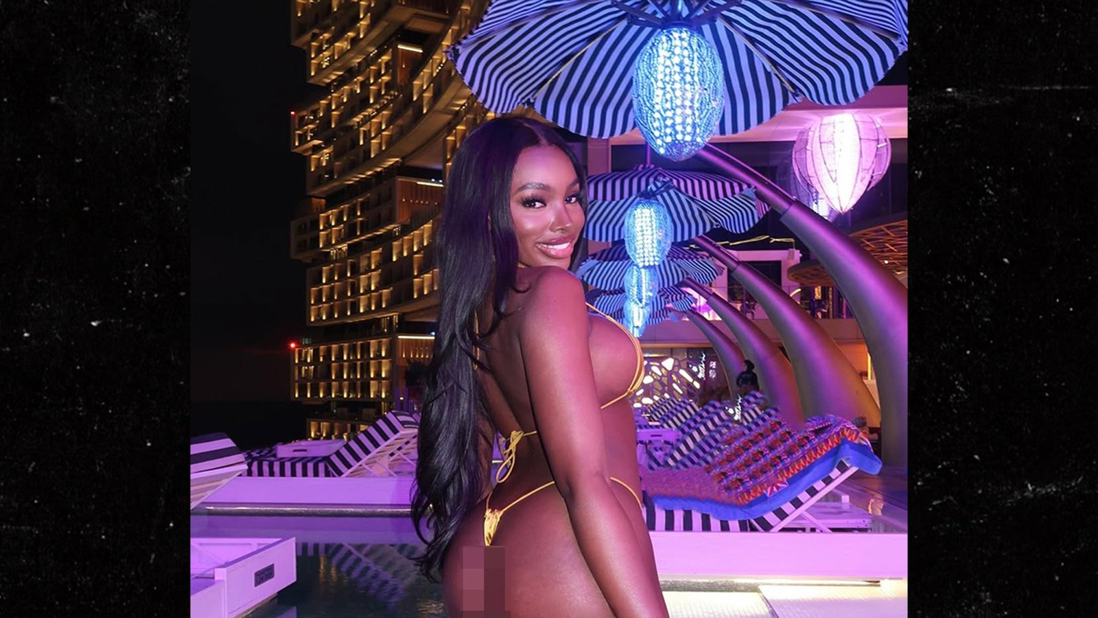 ‘लव्ह आयलँड यूएसए’ जना क्रेगने दुबईमध्ये तिची बिकिनी बॉडी फ्लाँट केली