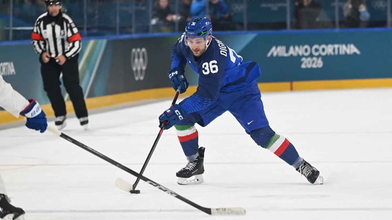 स्लोव्हाकियन क्लब विहेरवरीच्या अध्यक्षांना मारहाण केल्याबद्दल इटालियन डिगियासिंटोला निलंबित करण्यात आले.