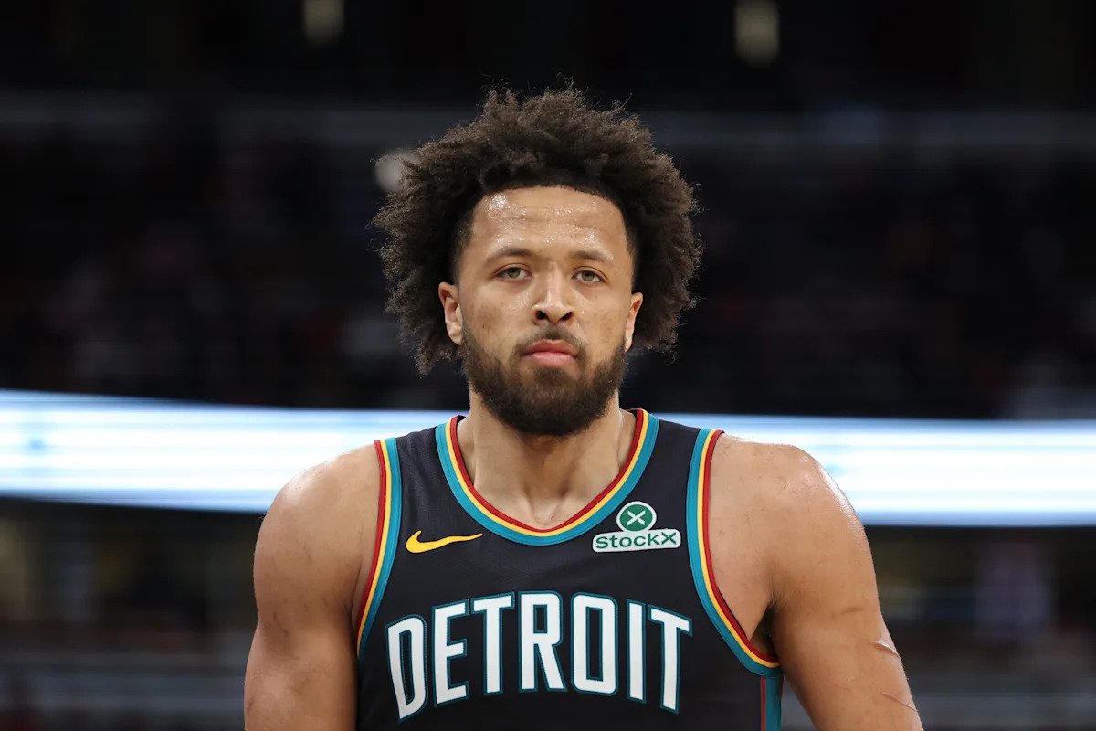 काल्पनिक बास्केटबॉल उच्च स्कोअर 18 आठवड्यासाठी परफेक्ट लाइनअप: प्रथम स्थान असलेल्या संघांसाठी लढाईत केड शिखरे