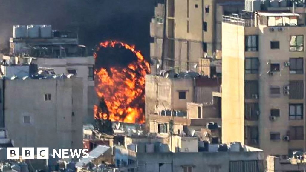 लेबनॉनमध्ये इस्रायलने हिजबुल्लाहच्या रॉकेट हल्ल्यानंतर इराणमधील संघर्ष वाढला