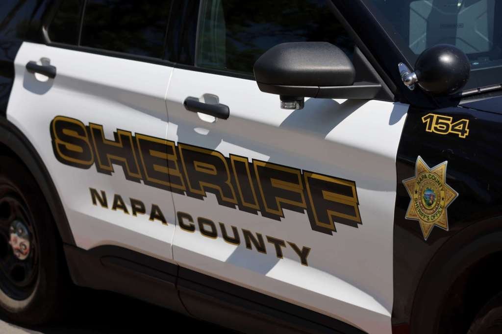 त्याच्या नकळत घेतलेल्या पत्नीचे नग्न फोटो सामायिक करणाऱ्या निलंबित बे एरिया पोलिसाने मानसिक आरोग्य वळवण्याची विनंती केली – द मर्करी न्यूज