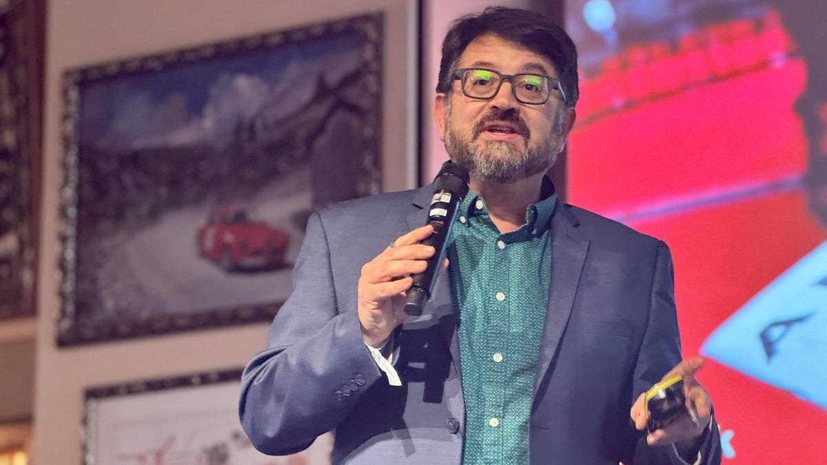 हे स्टायलिश स्मार्ट ग्लासेस हिट आहेत. मी इतका निराश का आहे?