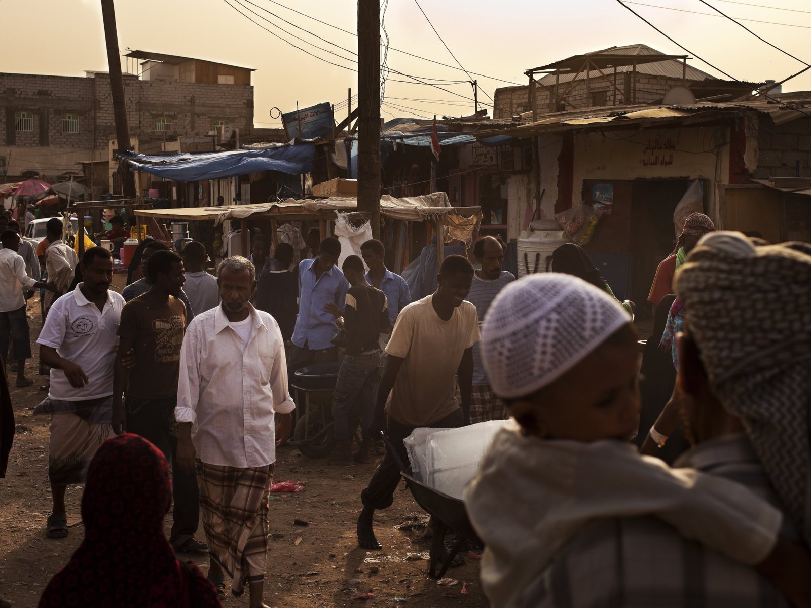 येमेनचे ‘मोगादिशू’: सोमाली निर्वासितांना गरिबीचा सामना करावा लागतो, एडनमध्ये अस्थिरता | निर्वासित बातम्या