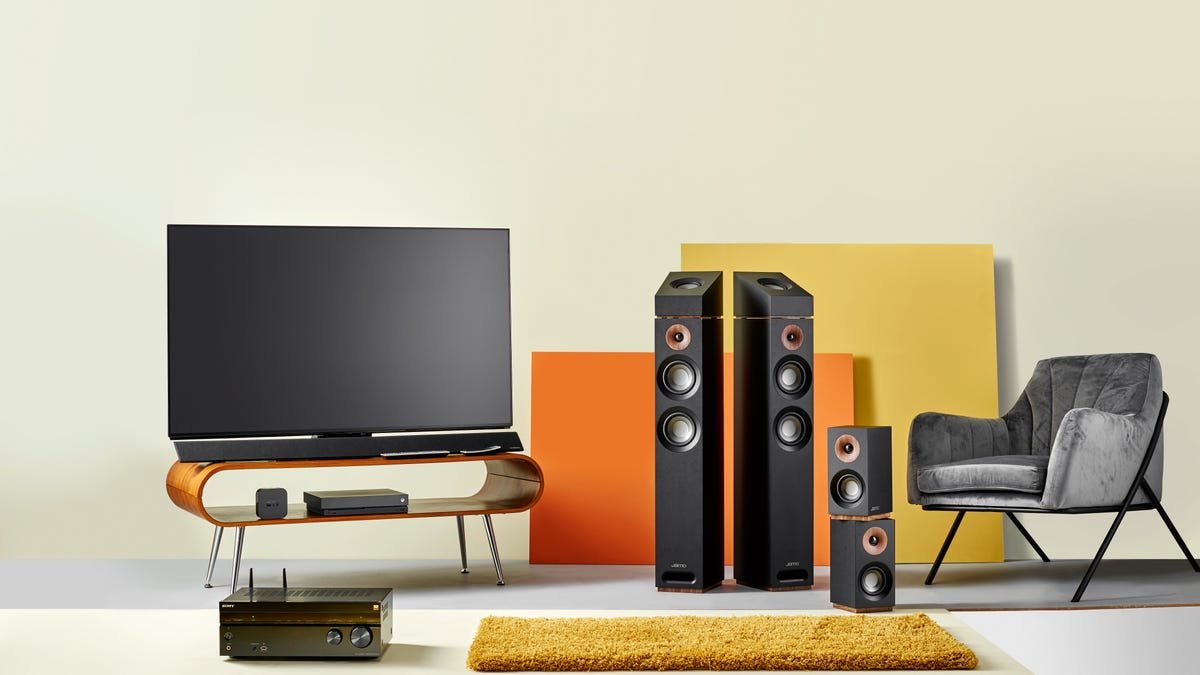 डॉल्बी ॲटमॉस: तुमचा सिनेमा, तुमचे घर आणि तुमच्या हेडफोनसाठी स्थानिक ऑडिओ