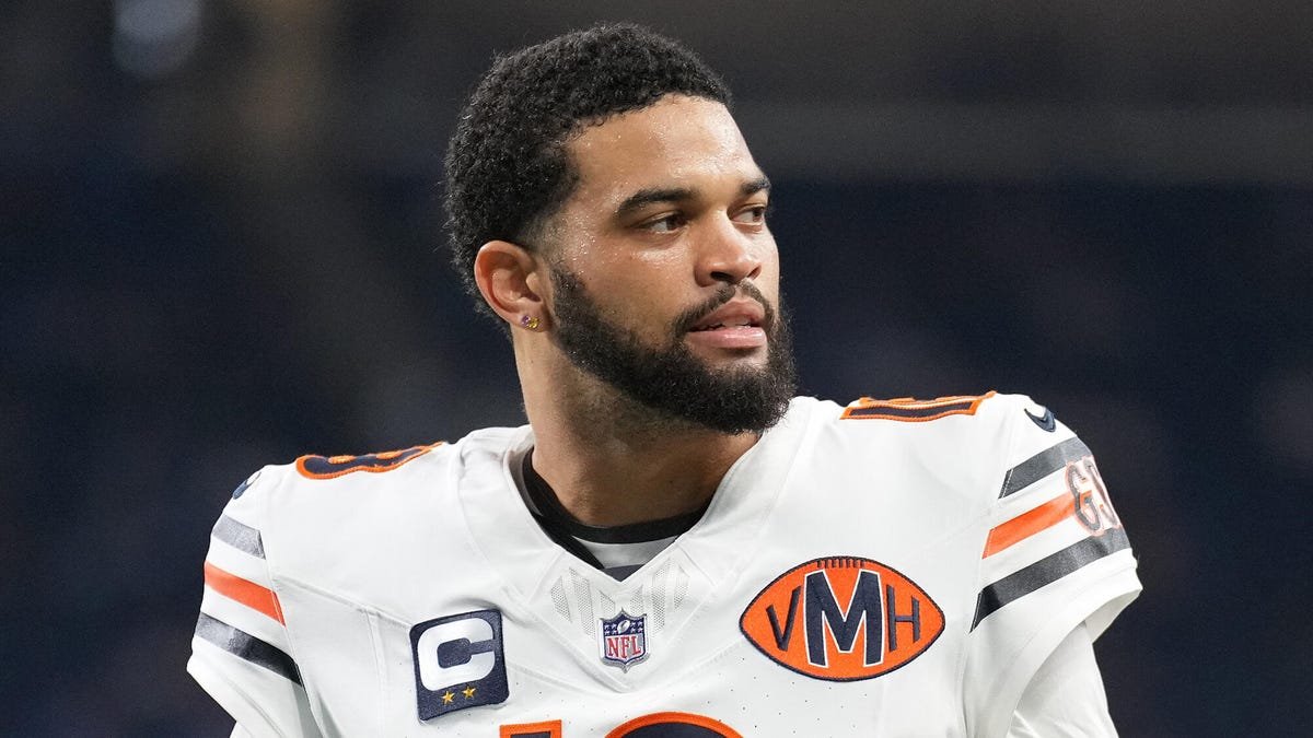 शिकागो बेअर्स डीजे मूरच्या जागी चॅम्पियन वाइड रिसीव्हर तयार करू शकतात