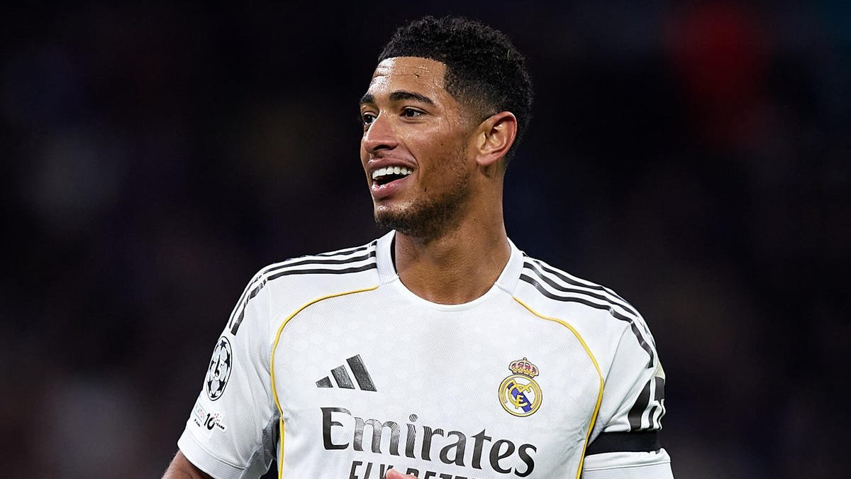 स्पॅनिश फुटबॉल लीग: व्हिलारियल आणि रिअल माद्रिद सामन्याचे कोठूनही थेट प्रक्षेपण