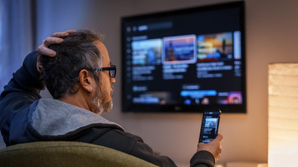 स्ट्रीमिंगसाठी तुमची सर्वोत्तम पैज एक स्लिम टीव्ही पॅकेज असू शकते. पण ते काय आहेत?