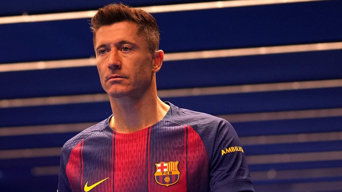 स्पॅनिश फुटबॉल लीग: एल्चे आणि बार्सिलोना सामन्याचे कोठूनही थेट प्रक्षेपण