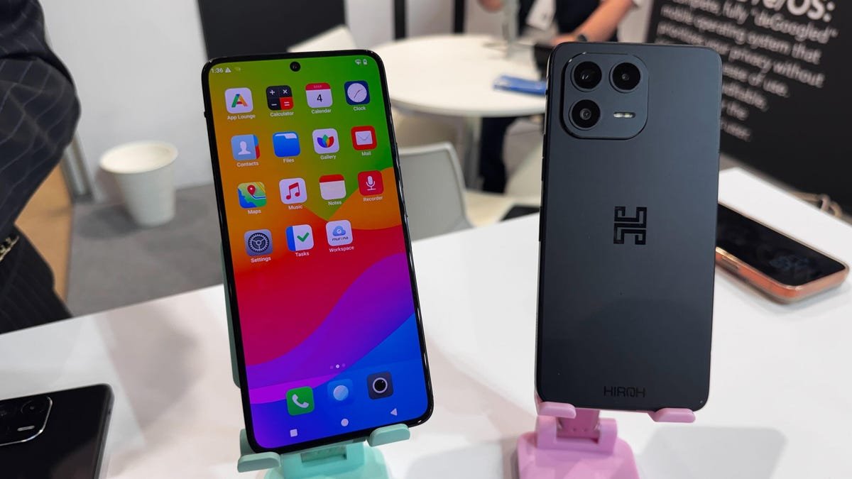 हा गोपनीयता-थीम असलेला स्मार्टफोन एका बटणाच्या क्लिकवर ऑडिओ आणि व्हिडिओ स्नूपिंग अवरोधित करतो