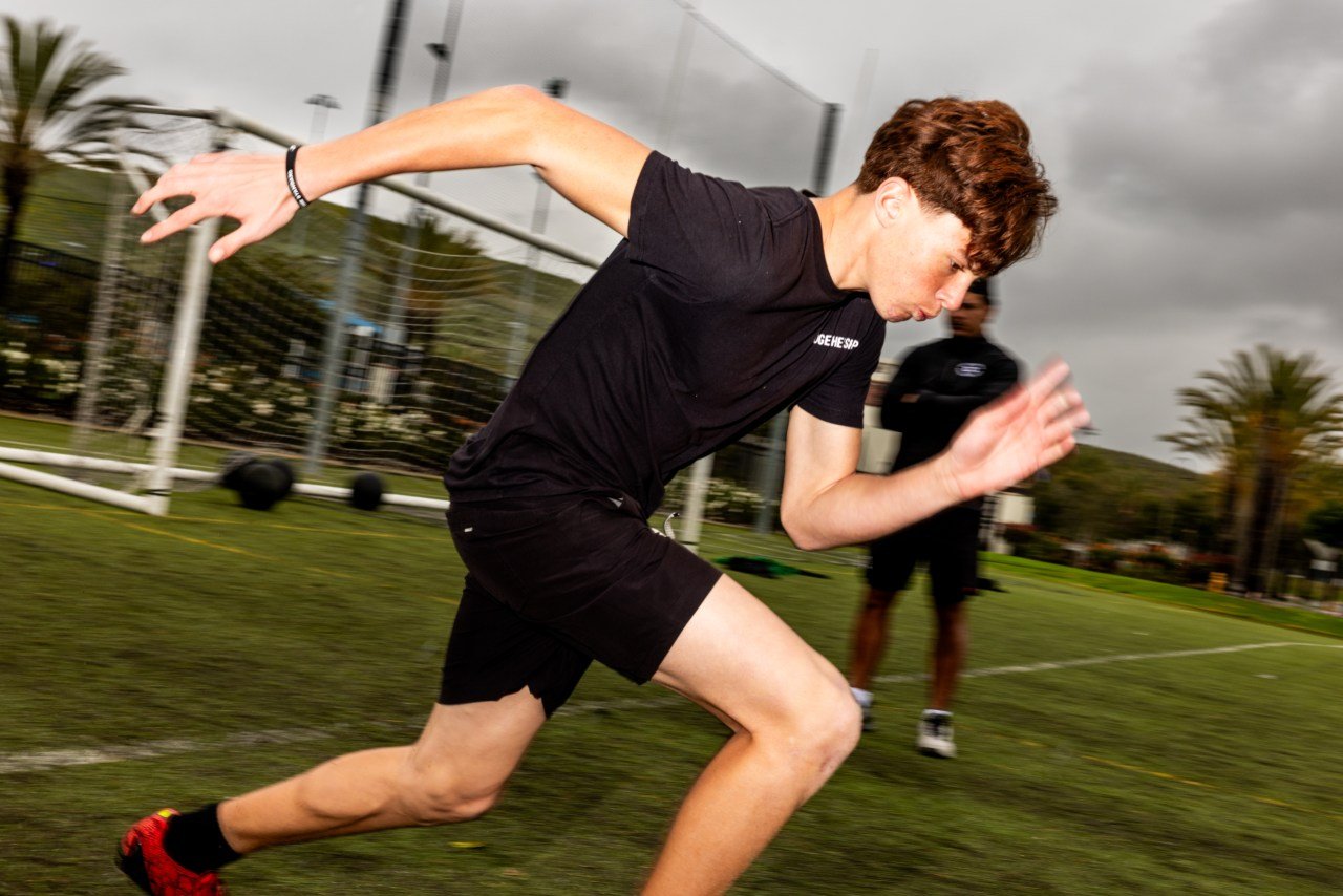 एका विद्यार्थ्यामागे एक वर्ष सरळ का धरायचे? एक चांगला एंडोर्समेंट डील मिळवा