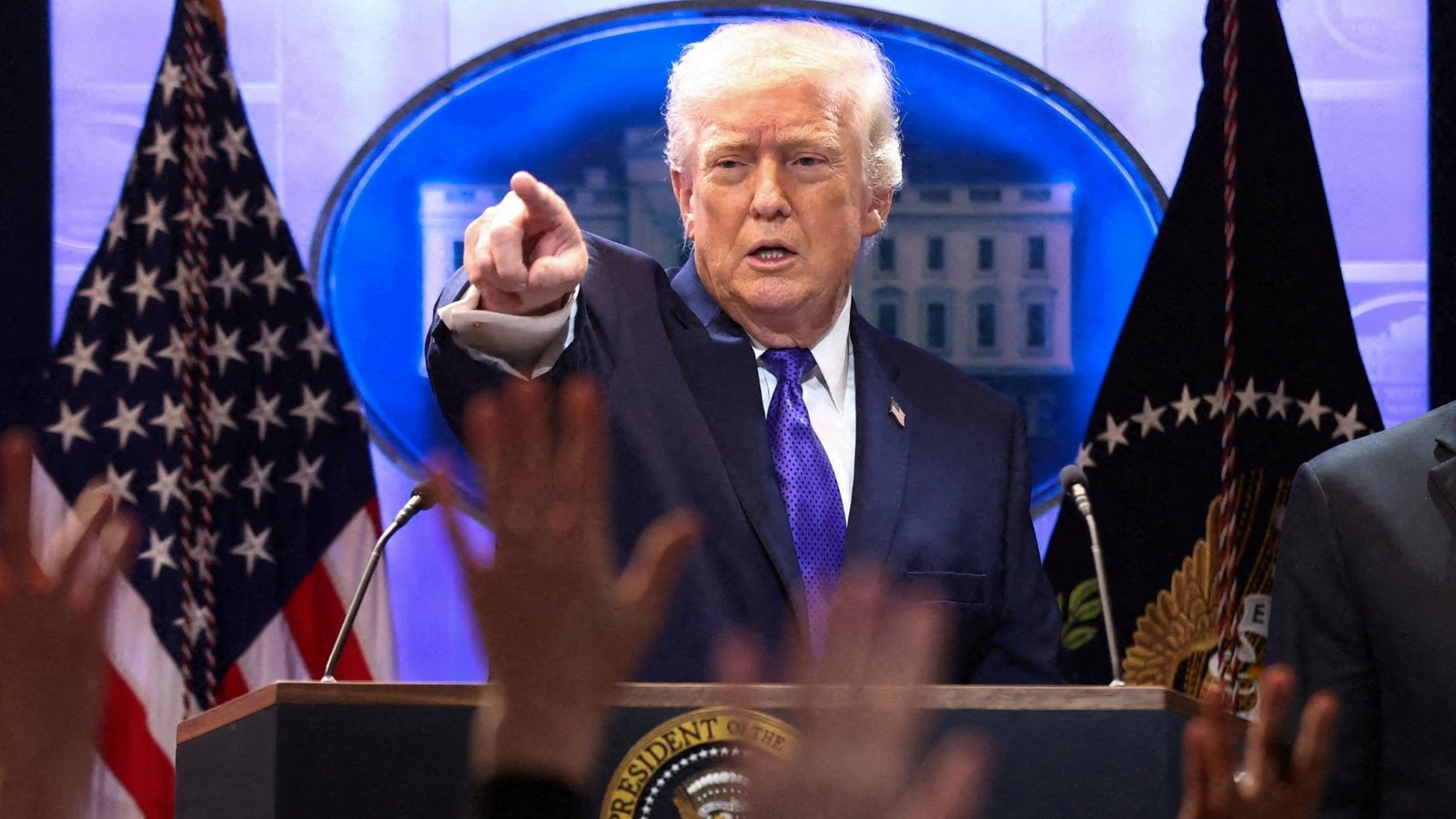 ट्रम्प यांचे शुल्क बेकायदेशीर घोषित करण्यात आले आहे. परिणाम काय आहेत? | व्यापार युद्ध बातम्या