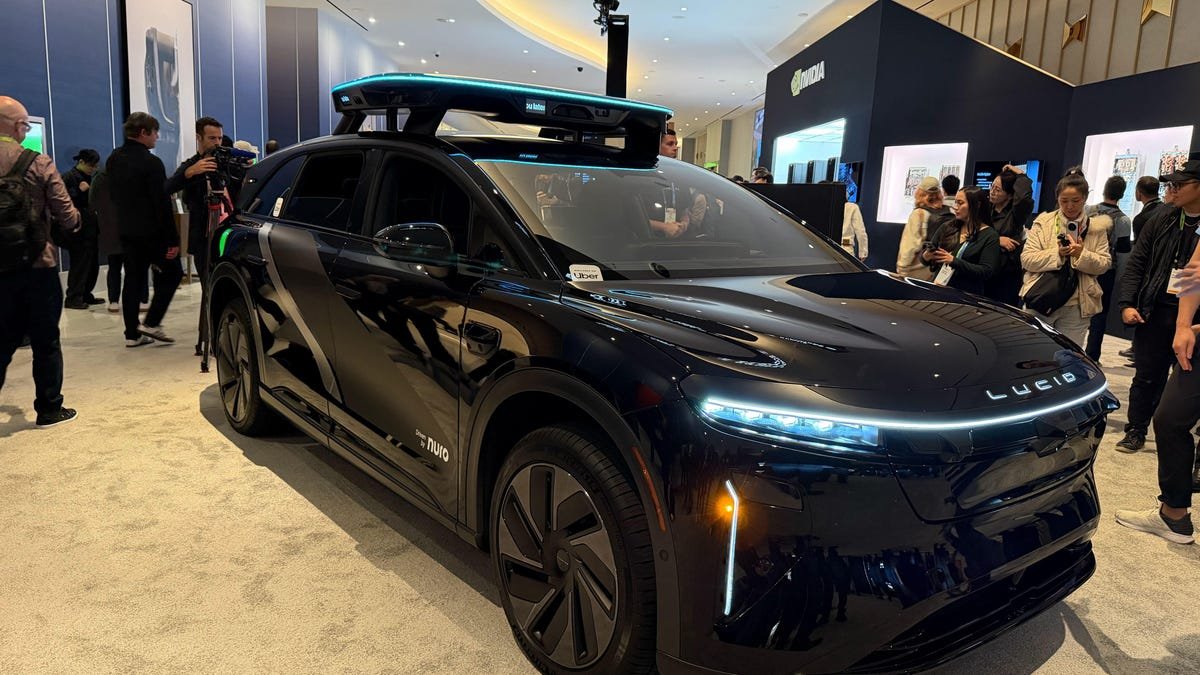 उबेरकडे अधिक इलेक्ट्रिक कार चार्जिंग स्टेशन आणि रोबोट तयार करण्याची मोठी योजना आहे