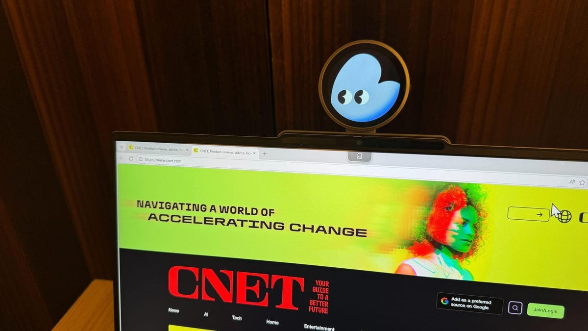 मला लेनोवोच्या डेस्कटॉप AI सहचरांनी मोहित केले आहे आणि मी त्यांची मदत वापरू शकतो